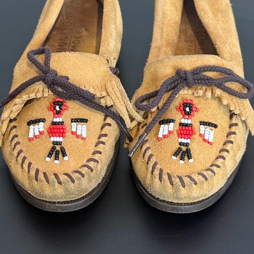 Minnetonka Thunderbird Suede Moccasins Womens 7.5 Beaded Fringe Loafers Flats